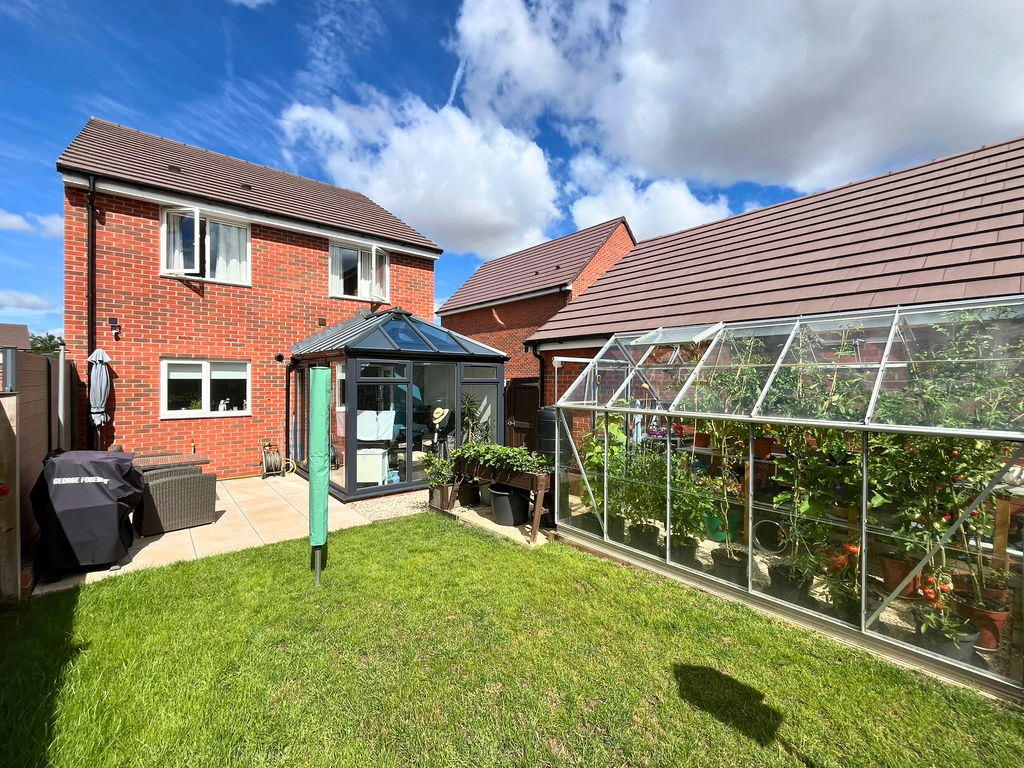 8 Bullrush Close